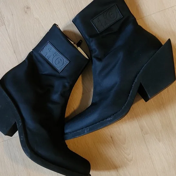 Mason Margiela Booties - Picture 3 of 7
